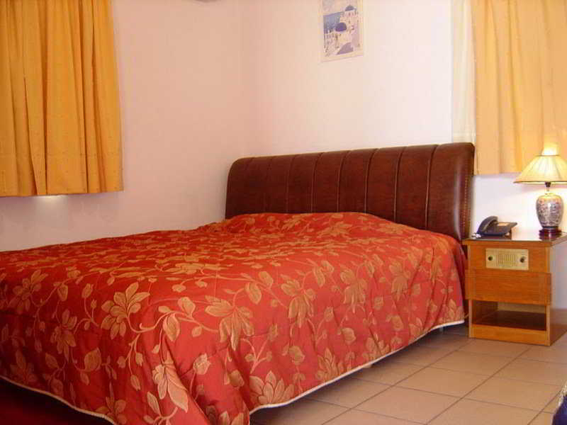 Kalimera Hotel Poros Town Bagian luar foto