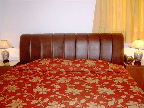 Kalimera Hotel Poros Town Bagian luar foto